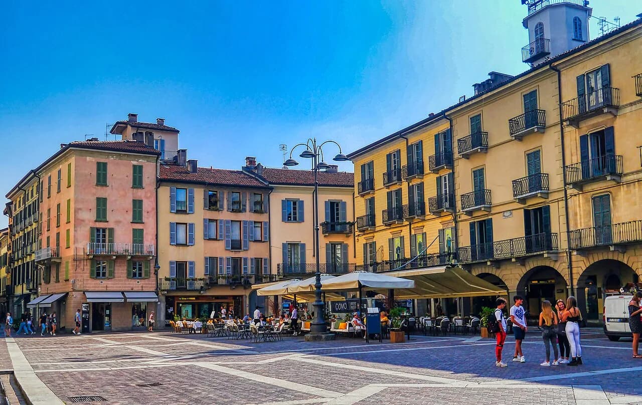 Best Hotels on Lake Como: Compare Rooms, Views and Space