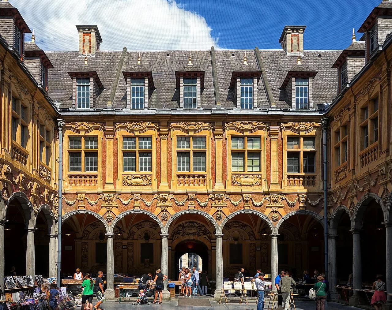 Boutique Hotels in Lille: Choose the Room Character