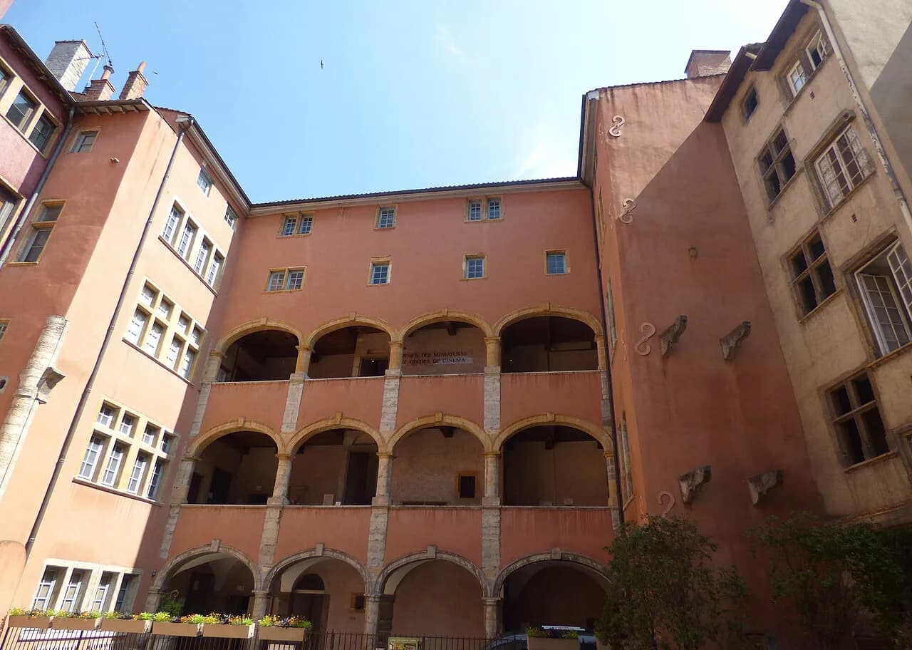 Boutique Hotels in Lyon: Schoolroom Design or Renaissance Rooms