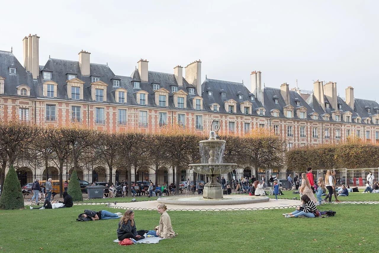 Boutique Hotels in Paris: Themes, Balconies and Layouts