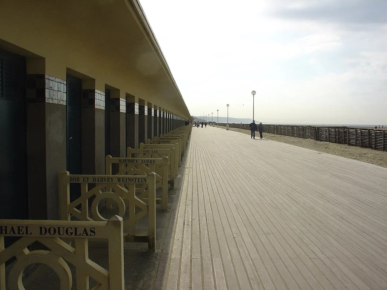 Cheap Hotels in Deauville: Compare Rooms and Extras