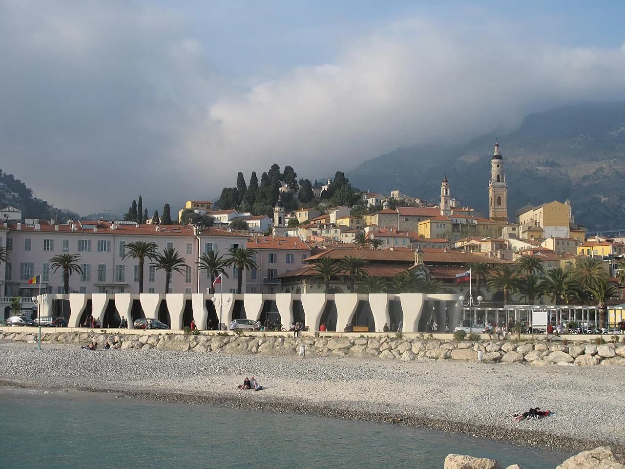 Cheap Hotels in Menton: Rooms, Arrival and Breakfast
