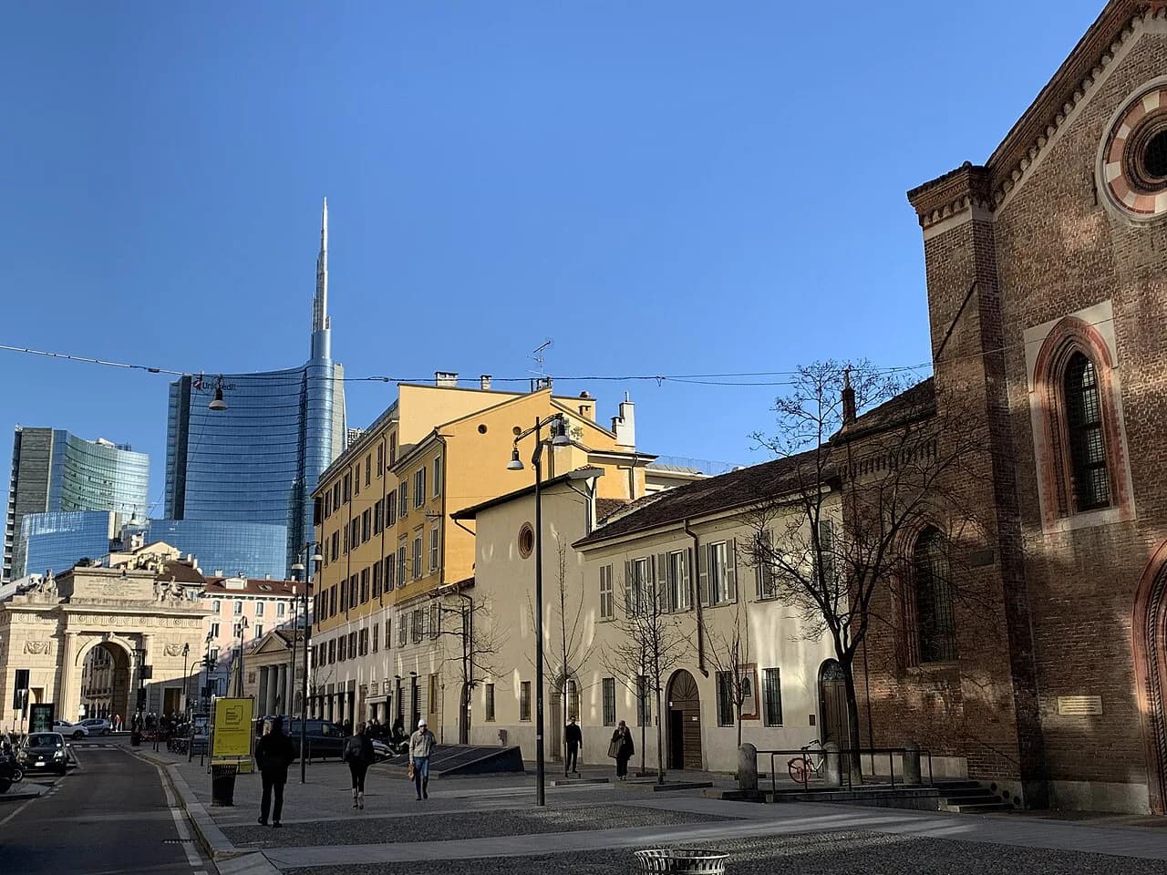 Cheap Hotels in Milan: Compare Rooms and Complete Stay Costs