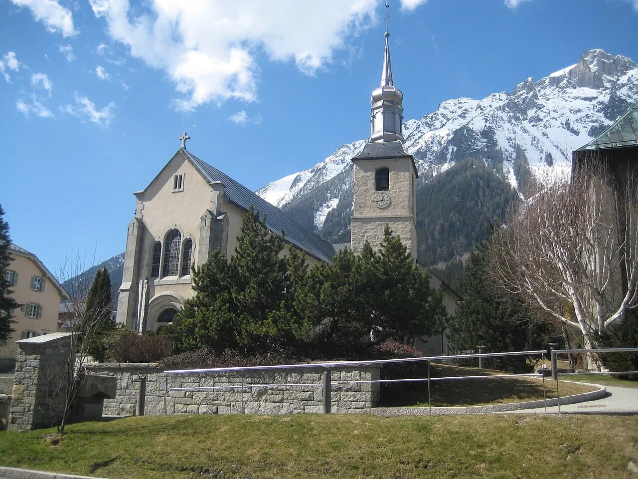 Hotels in Chamonix City Centre: Compare the Address and Format