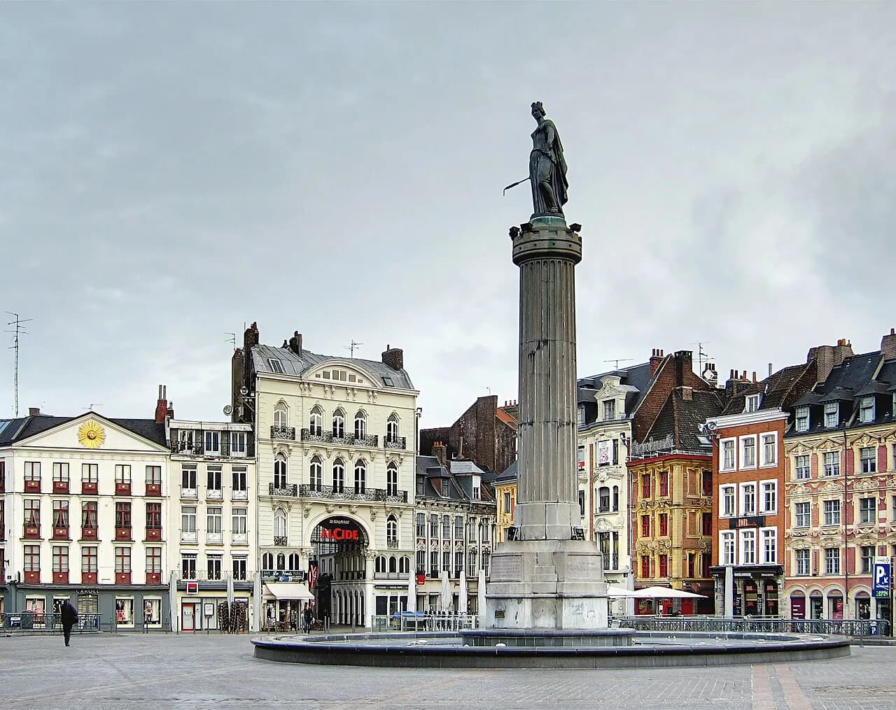 Hotels in Lille City Centre: Match the Setting to Your Stay