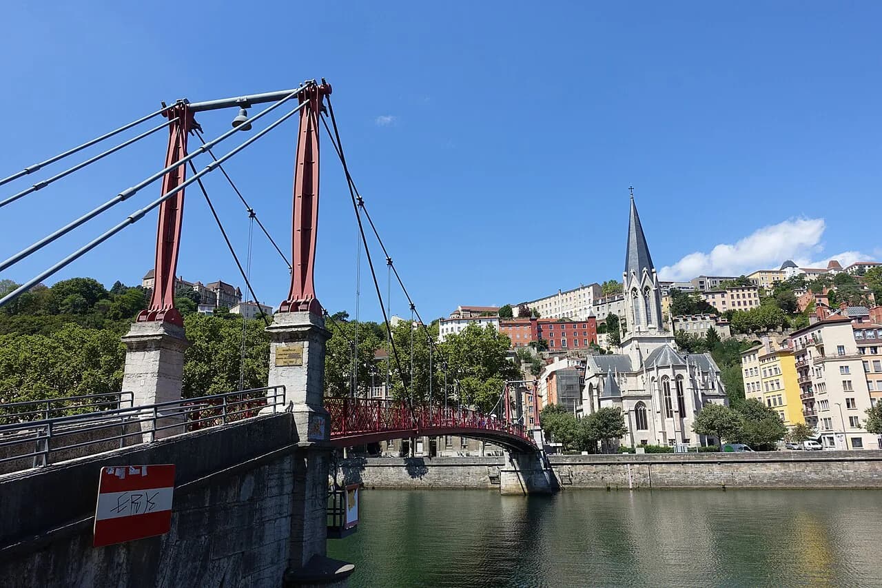 Hotels in Lyon With Parking: Reservation and Garage Choices