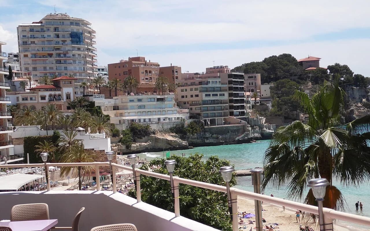Hotels in Mallorca on the Beach: Access and Room Views
