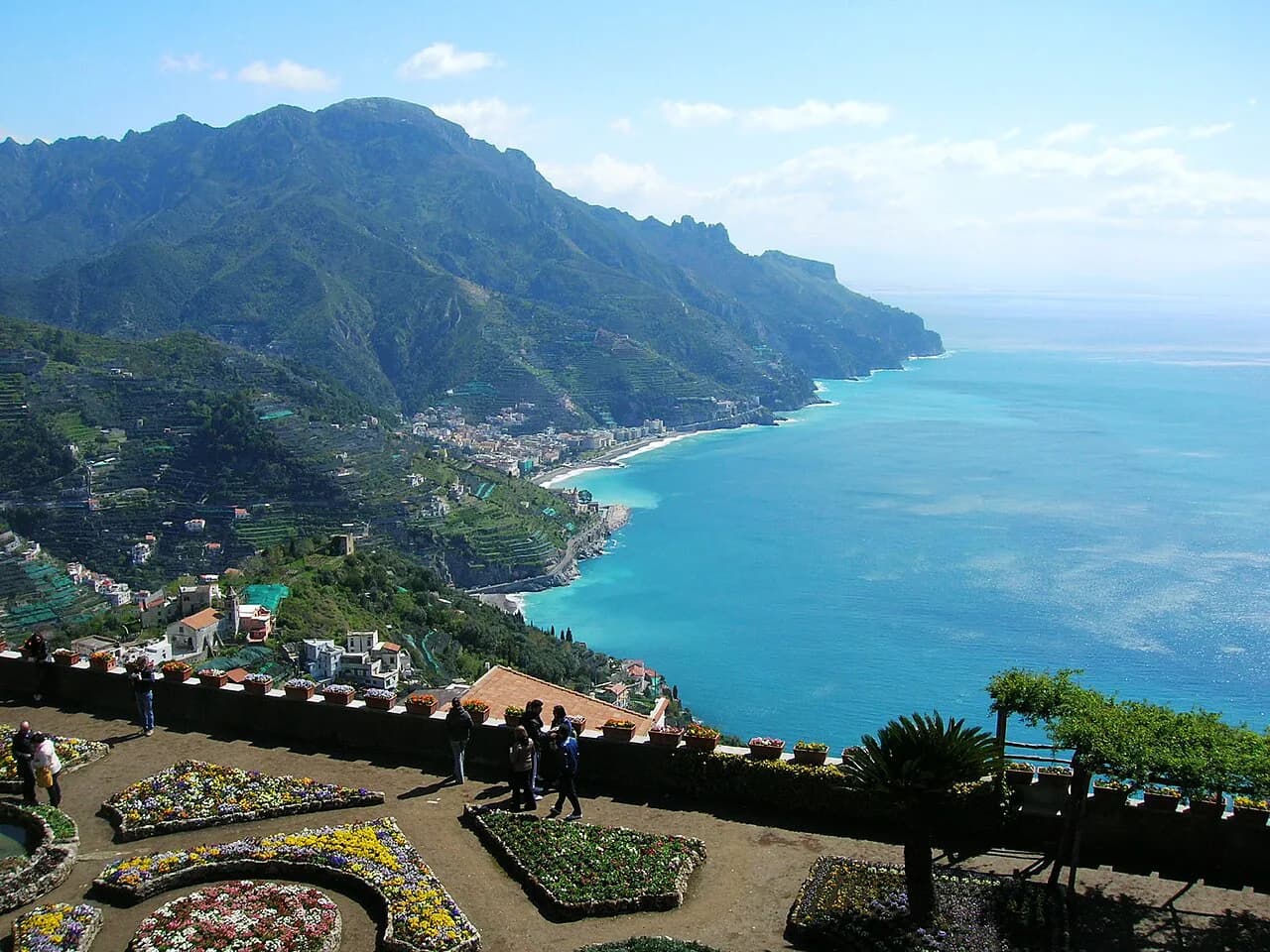Luxury Hotels on the Amalfi Coast: Shore and Suite Choices