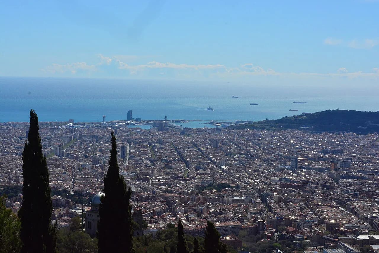 Luxury Hotels in Barcelona: Three Distinct Suite Layouts