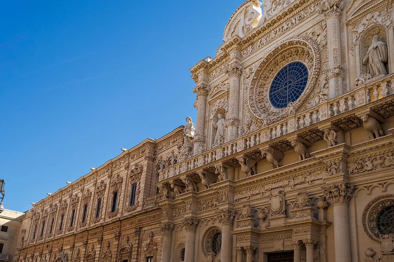 Luxury Hotels in Lecce: Room Views and Terrace Choices