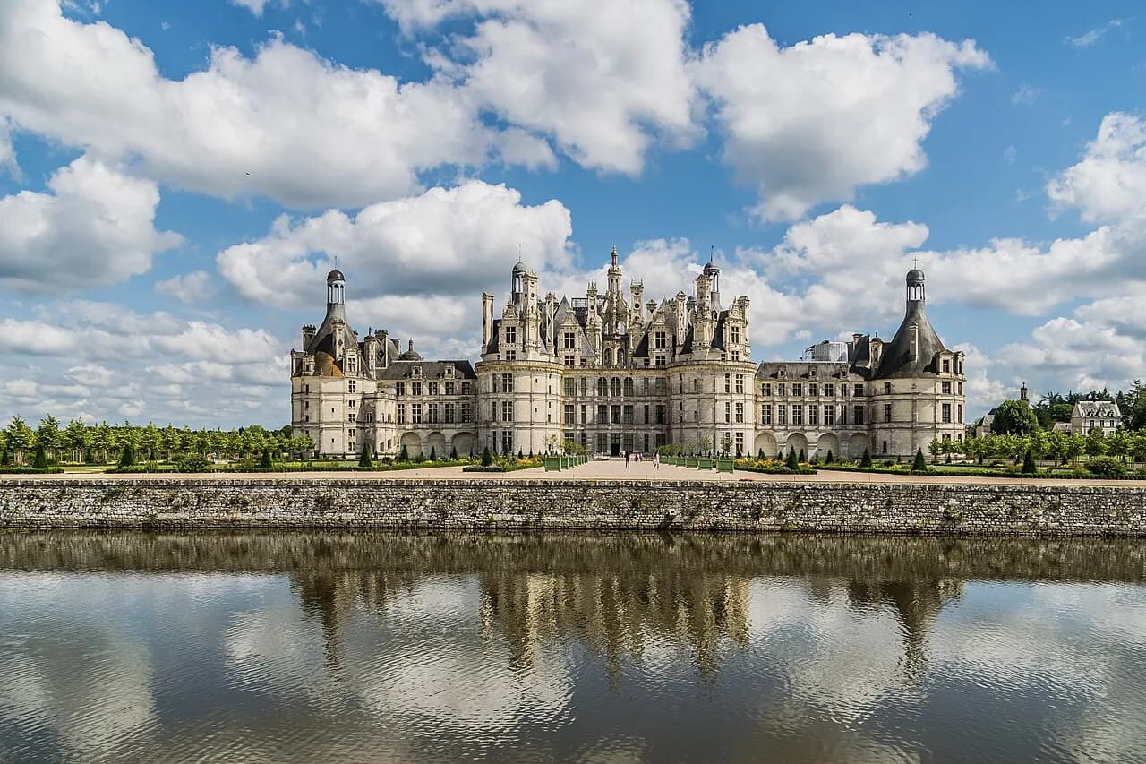 Luxury Hotels in Loire Valley: Compare Three Stays