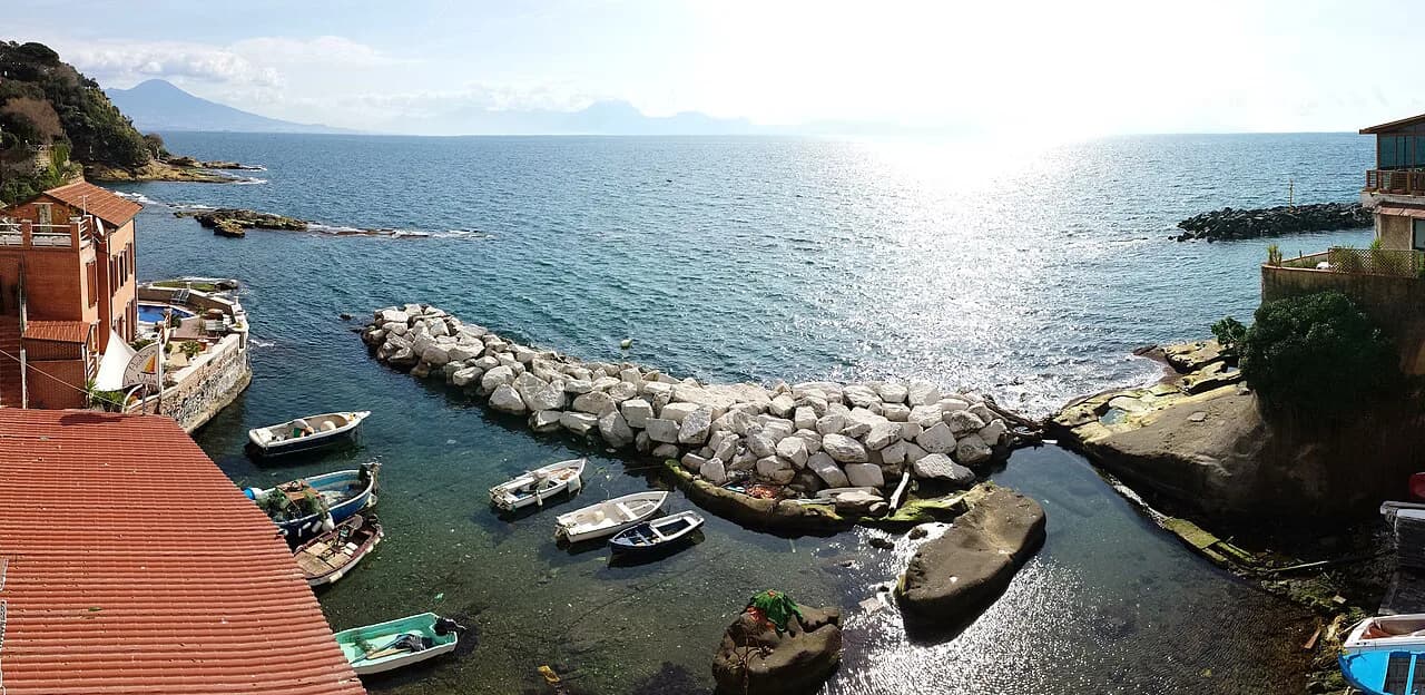 Naples Beach Hotels, Italy: Shore Stays and Sea Views