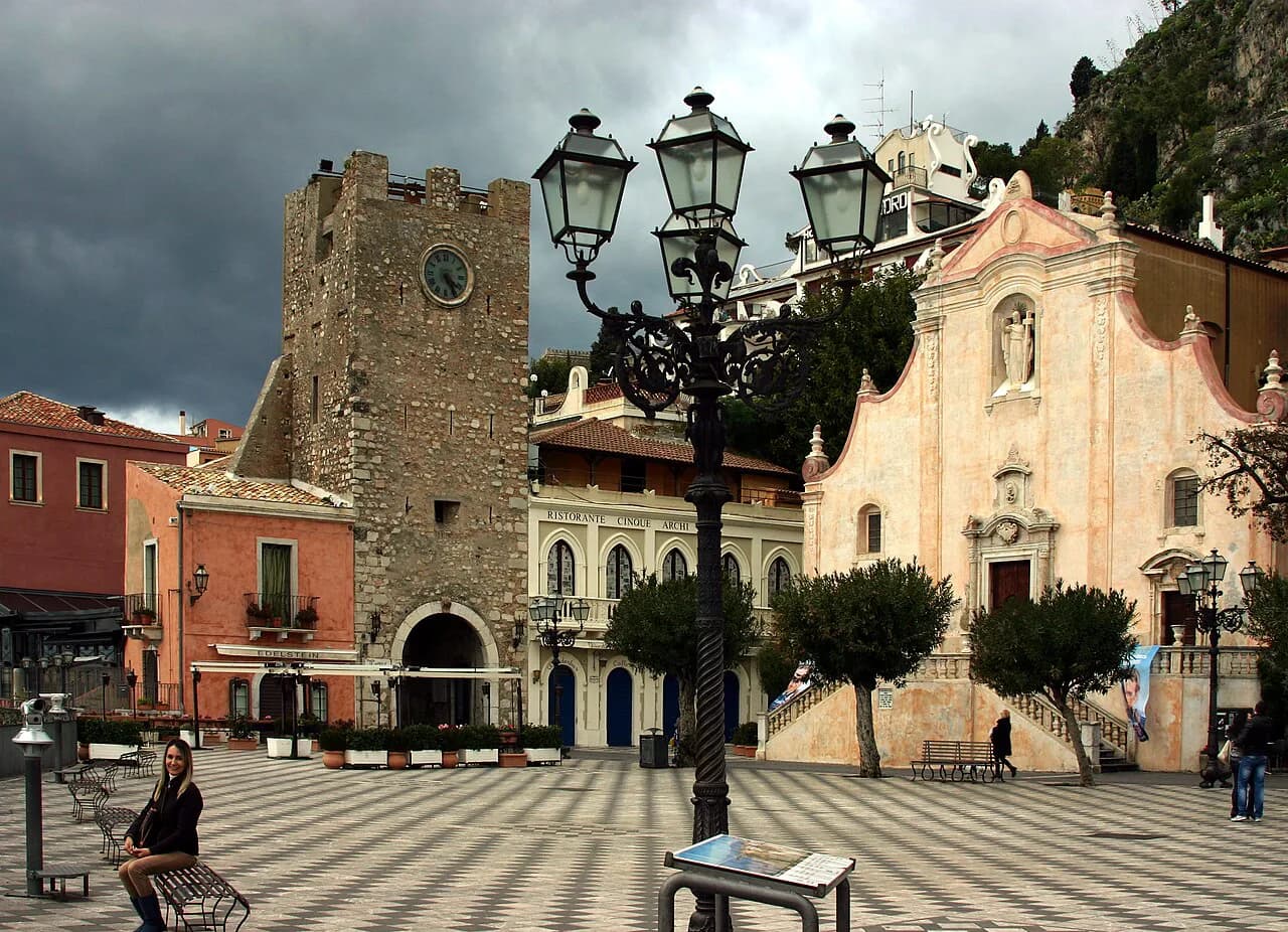 Where to Stay in Taormina: Town or Garden Hotel