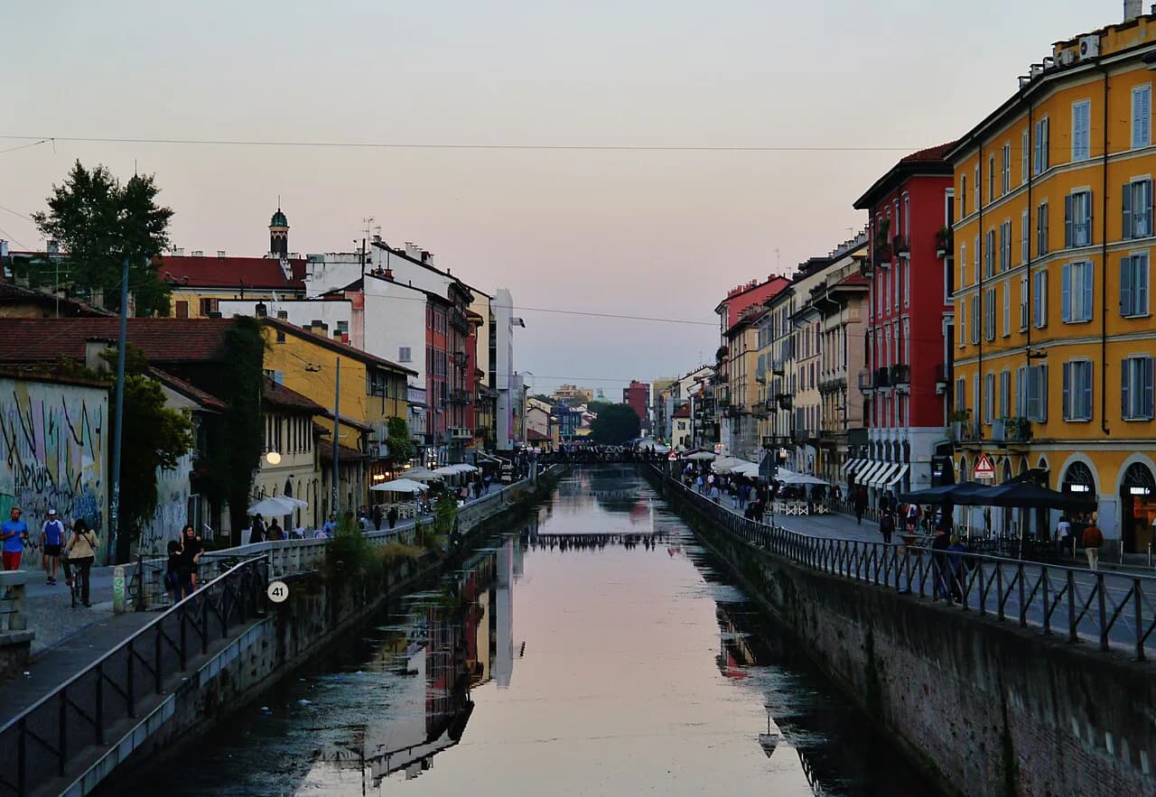 Best Area to Stay in Milan for Nightlife: Pick Your Base