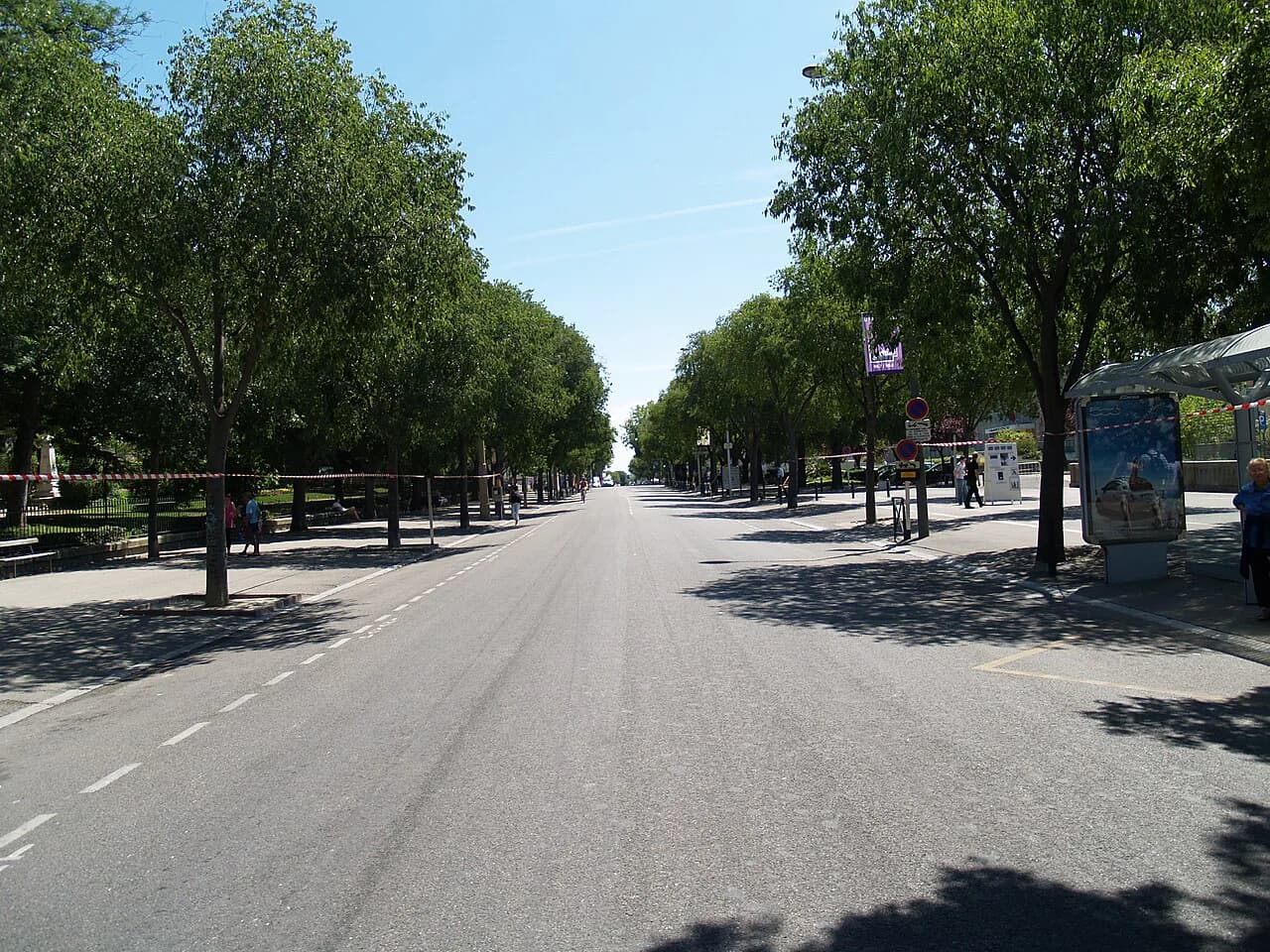 Hotels in Arles, France, With Parking: Compare Your Options