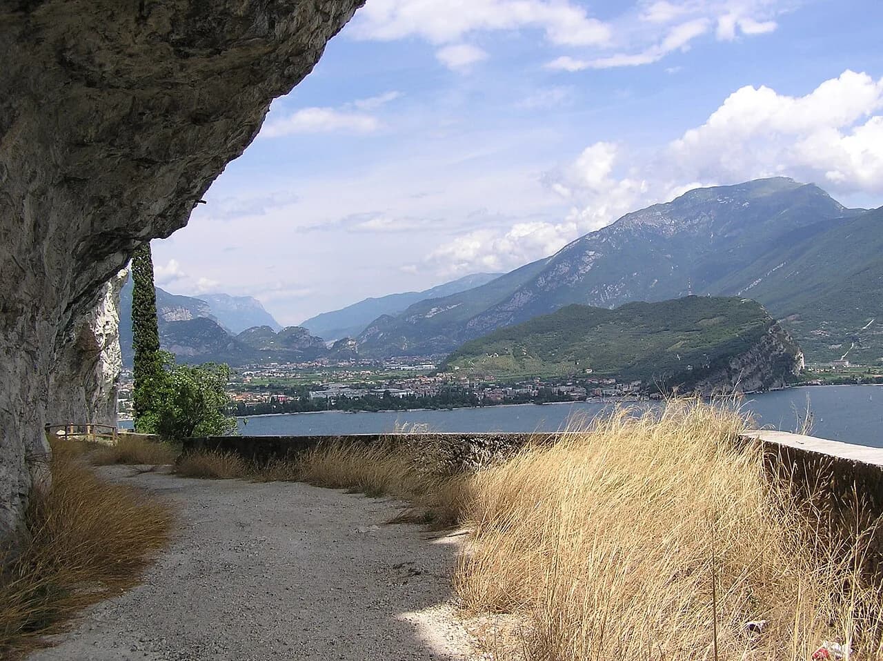 Where to Stay in Lake Garda: Choose a Town for Your Plans