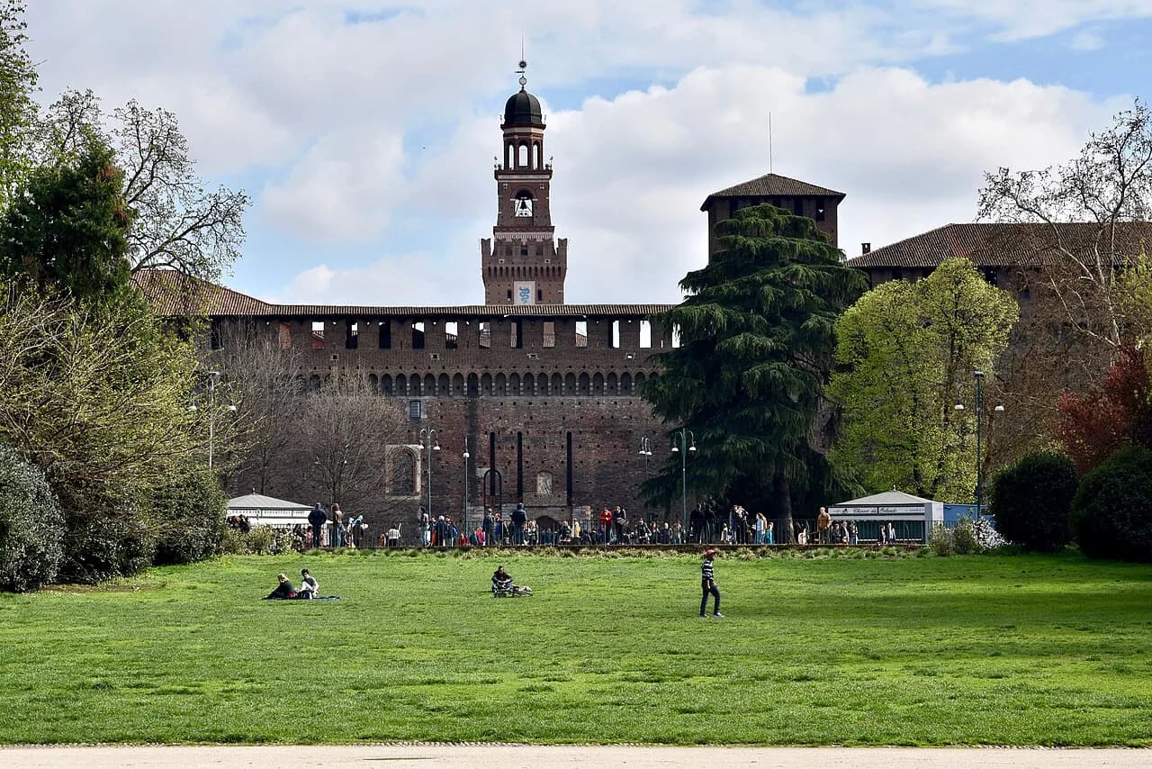 Where to Stay in Milan with Family: Parks and City Bases