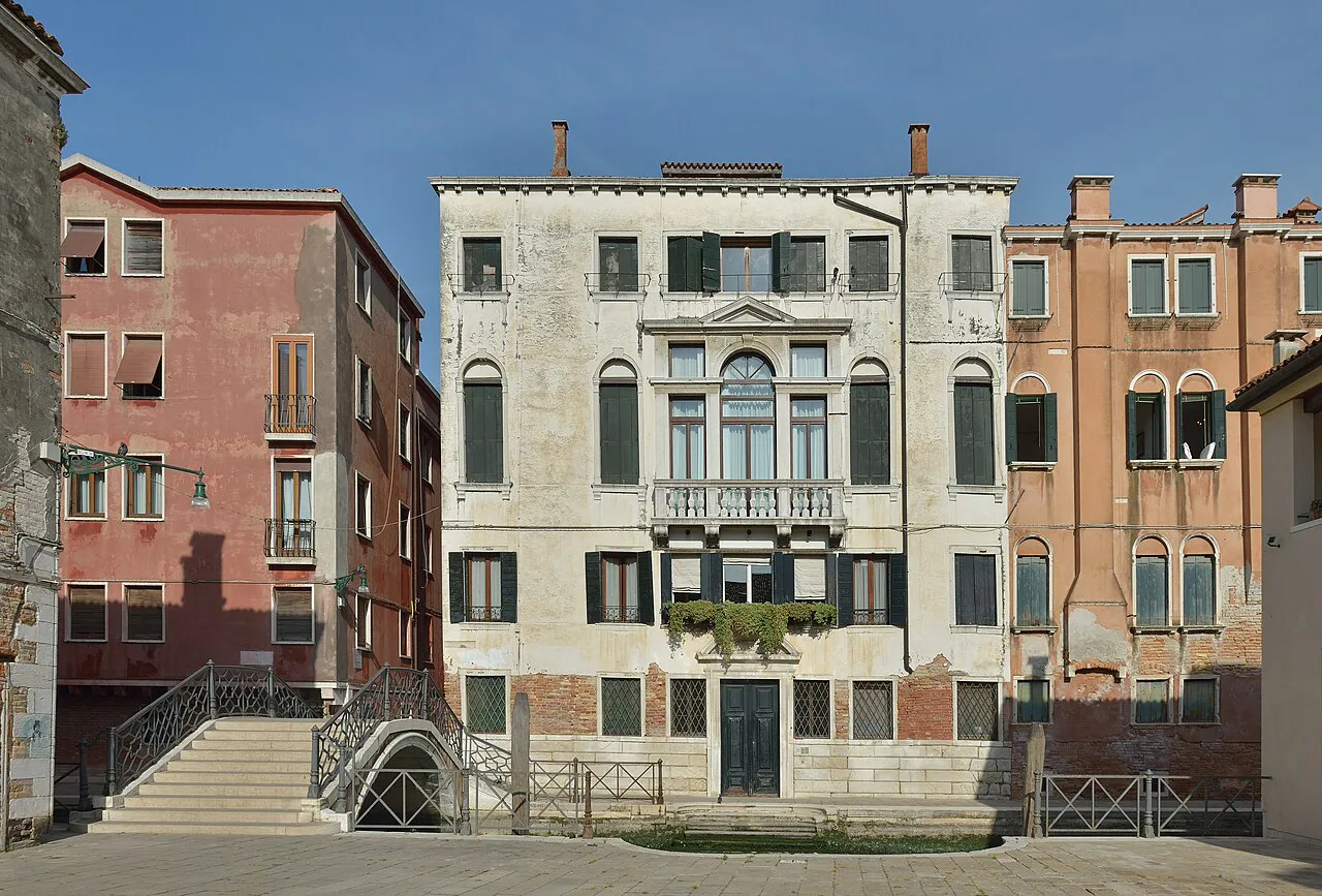 Palazzo Gidoni Bembo and a footbridge over Rio de San Zan Degolà in Santa Croce, Venice