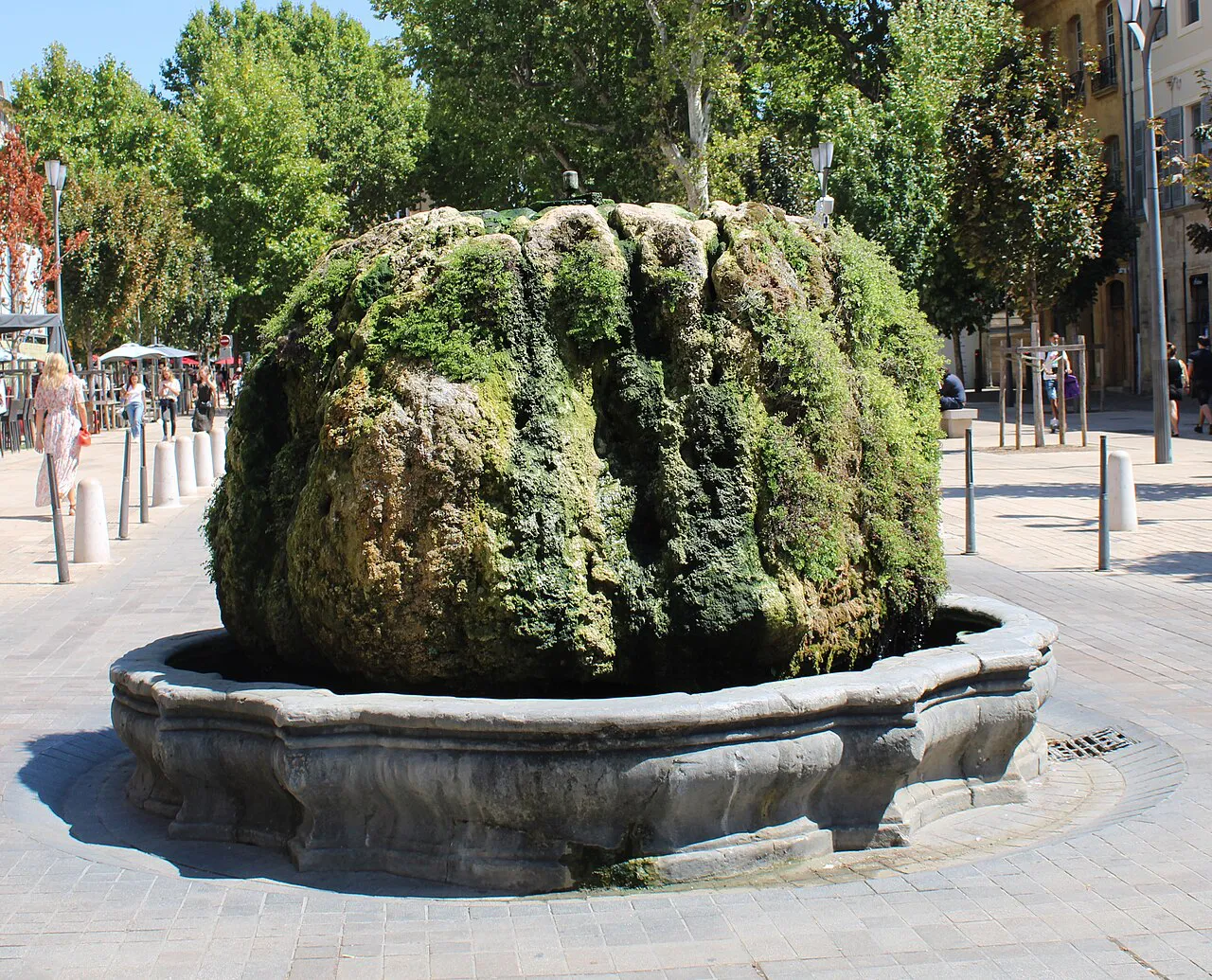 The moss-covered Fontaine Moussue on Cours Mirabeau in Aix-en-Provence