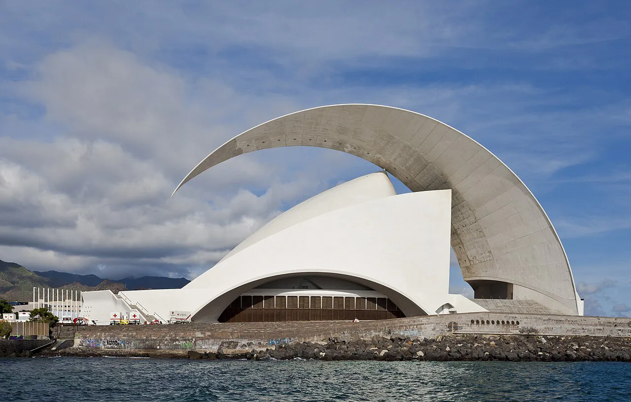White curved concrete wing of the Auditorio de Tenerife on the Santa Cruz waterfront